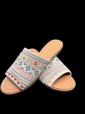 Lulus Kamala Embroidered Slide Sandals Size 8 NWOT Boho Slip On Summer